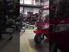 Fábrica de triciclos: muestra completa del entorno de producción y del proceso de envasado